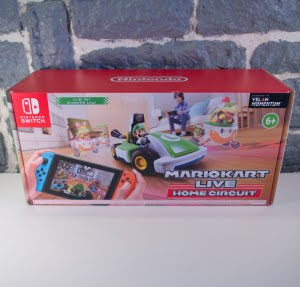 Mario Kart Live Home Circuit (Luigi) (01)